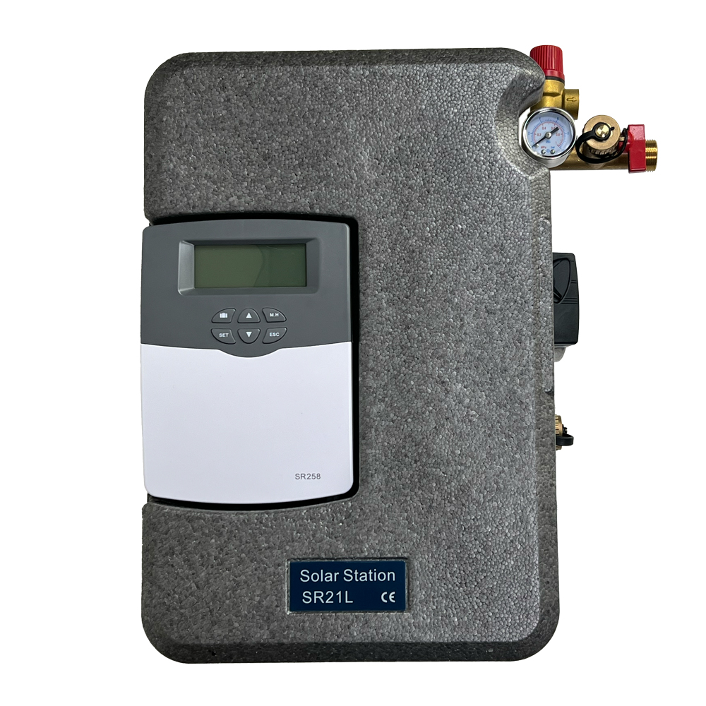 SR21L_01 Solarstation SR21L – inkl. SR258 Solarsteuerung und Grundfos Solar 15-65 Hocheffizienzpumpe